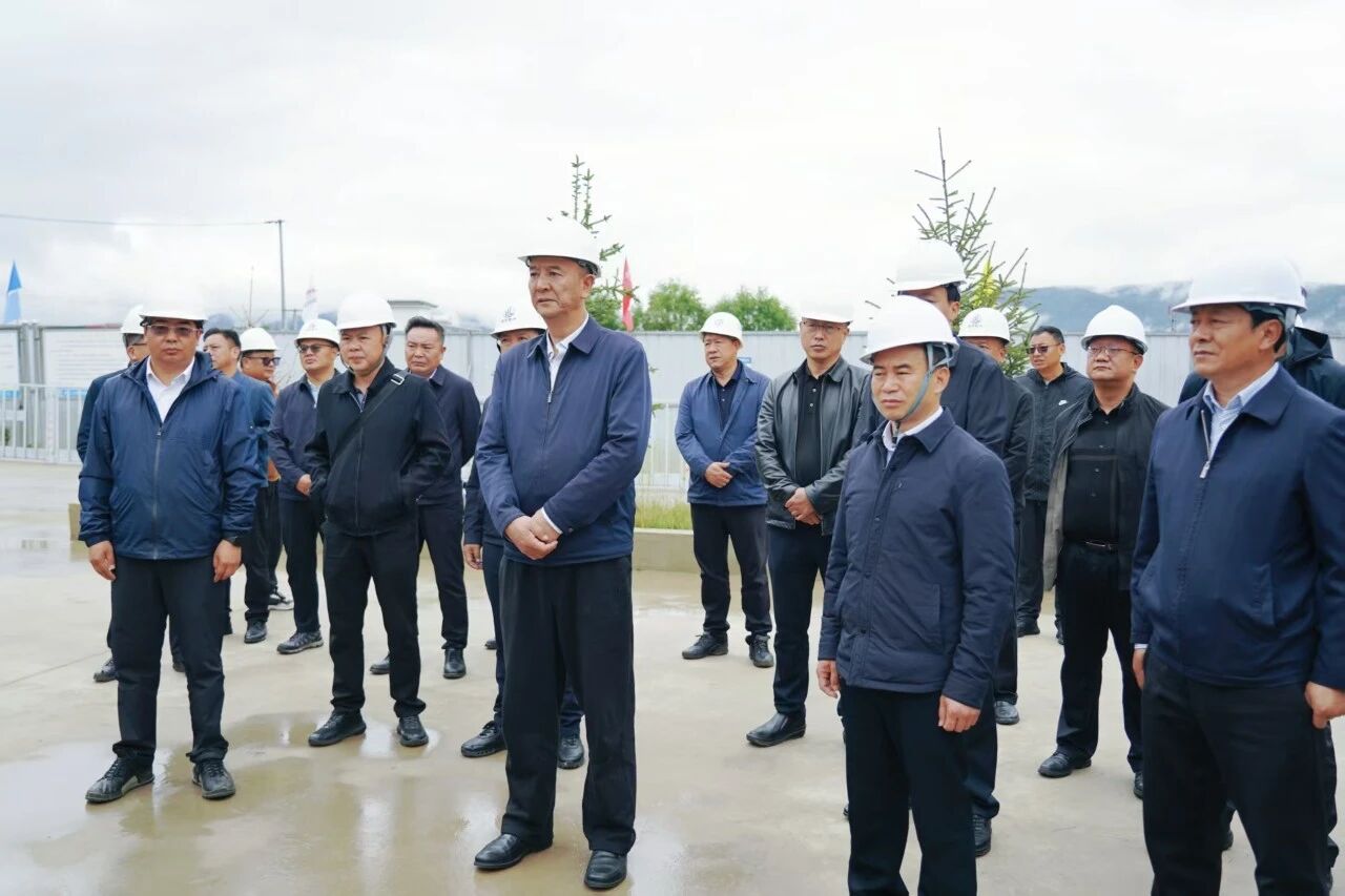 张卫东率队调研香格里拉市经济运行和重点项目建设情况