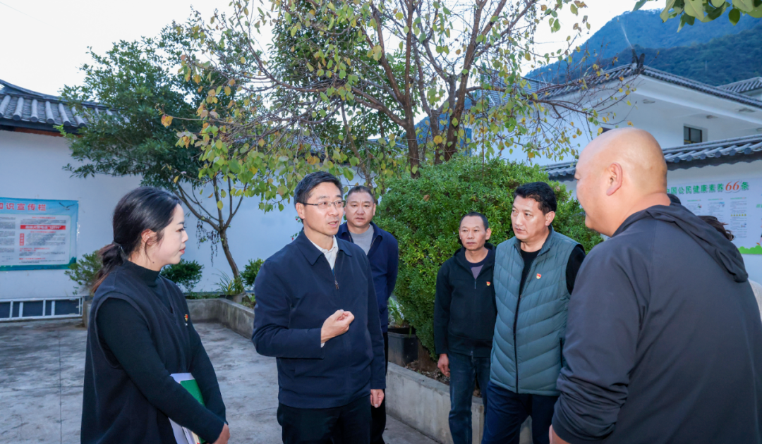 罗朝峰到基层一线宣讲党的二十届四中全会精神并调研时强调：建强基层组织阵地 不断提升服务群众的能力和水平