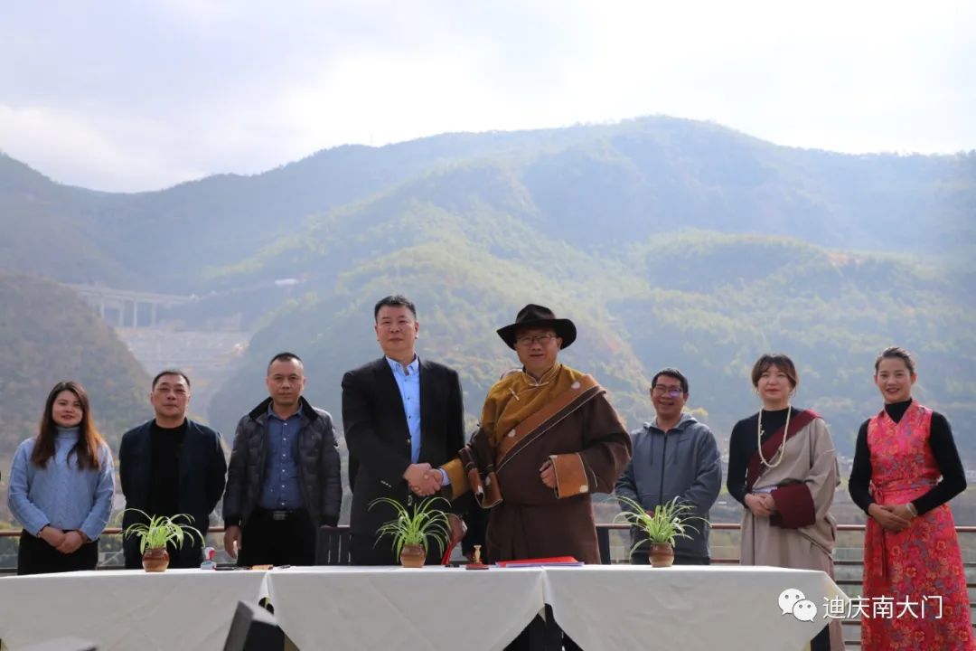 1646618405745084751.jpg 2.jpg