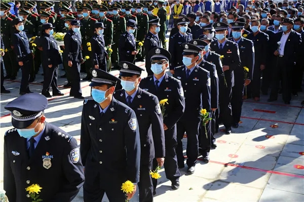 1639135261907030135.jpg 640.webp (12).jpg