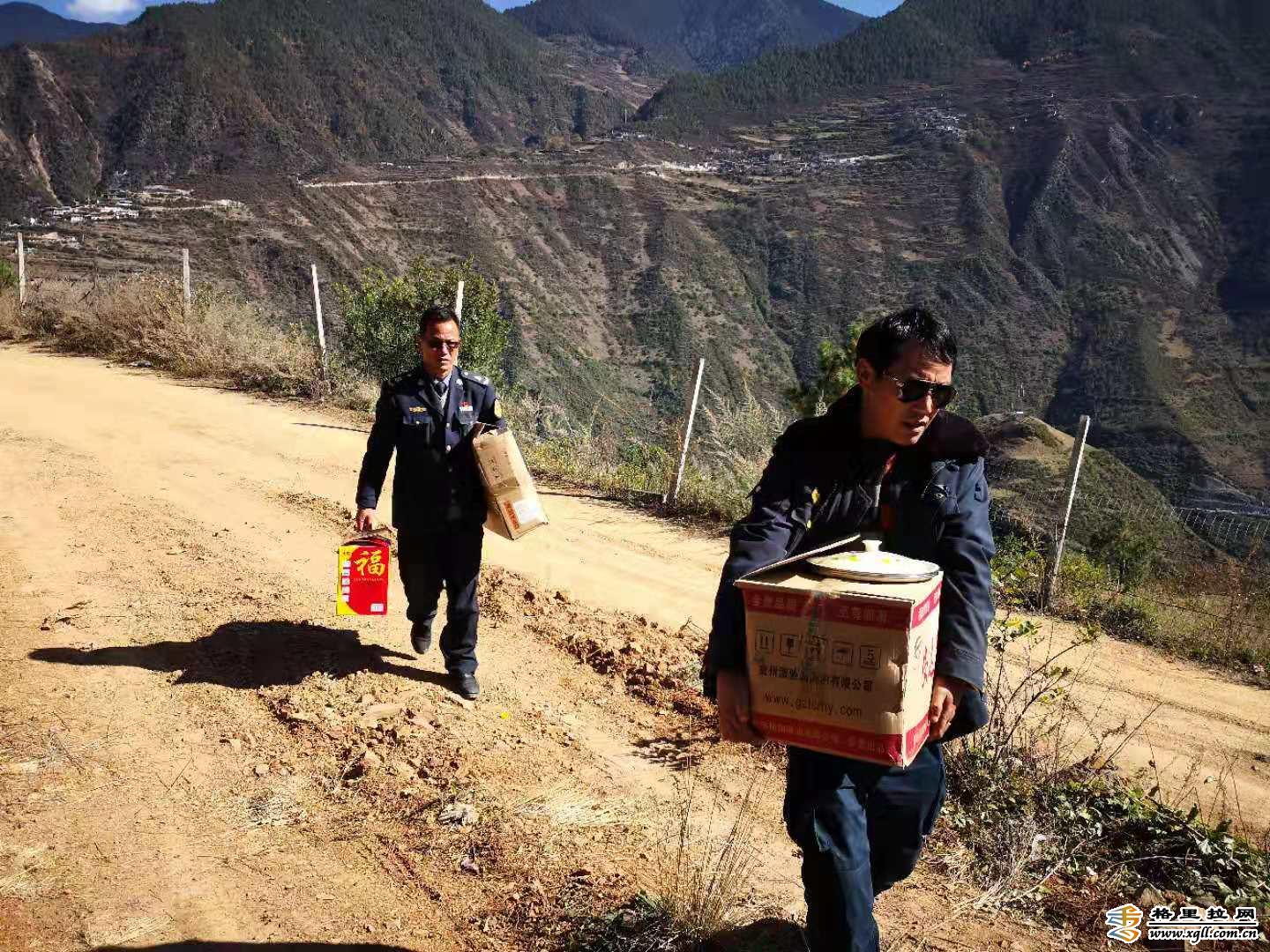 c7c48828-9cca-44f8-ad65-306bf98cf6a3_batchwm.jpg c7c48828-9cca-44f8-ad65-306bf98cf6a3_batchwm.jpg