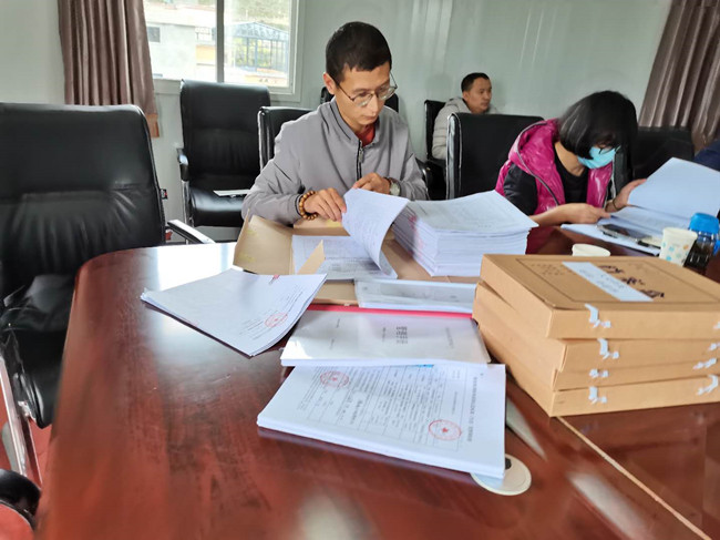 3   9月24日，对迪庆山水环保科技有限公司开展“双随机、一公开”监督检查。234587e1152d879a5586917641ea84d_副本.jpg